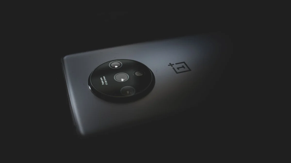 Close das lentes da câmera de um smartphone