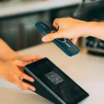 Pagamento por aproximação com celular e leitor de QR Code
